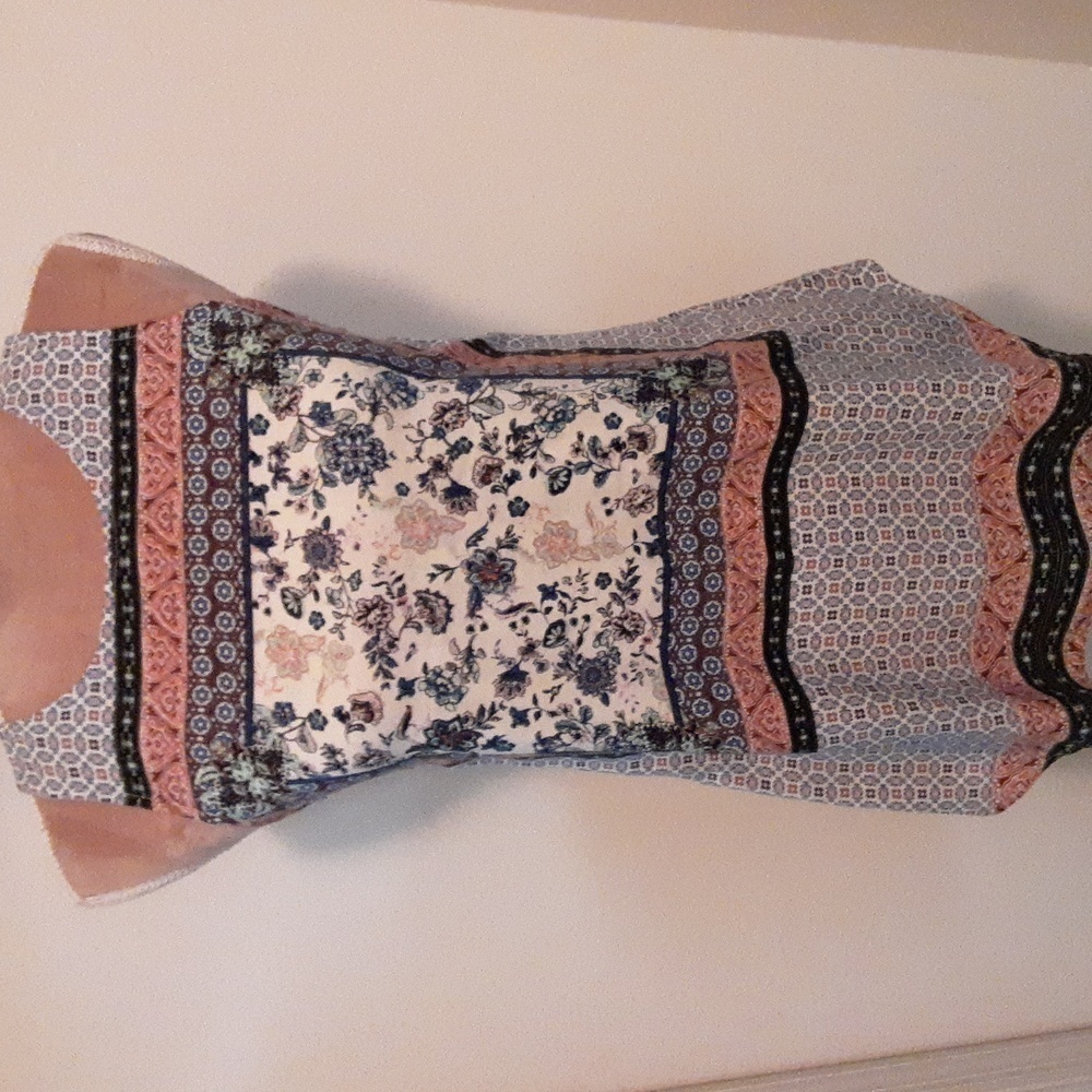 Gypsies & Moondust Top - Size XS, EUC.